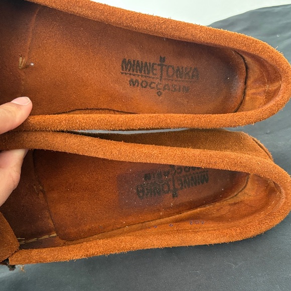 Minnetonka Women's Moccasins - Rust with Beaded Design - Picture 5 of 6